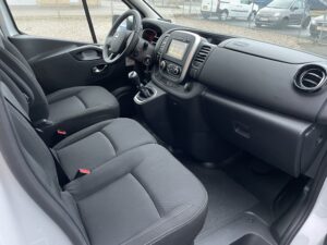 NV 300 (1)